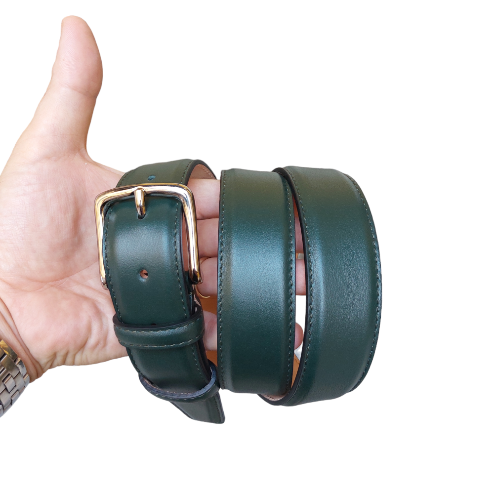 Elegant belt in green nappa calfskin
