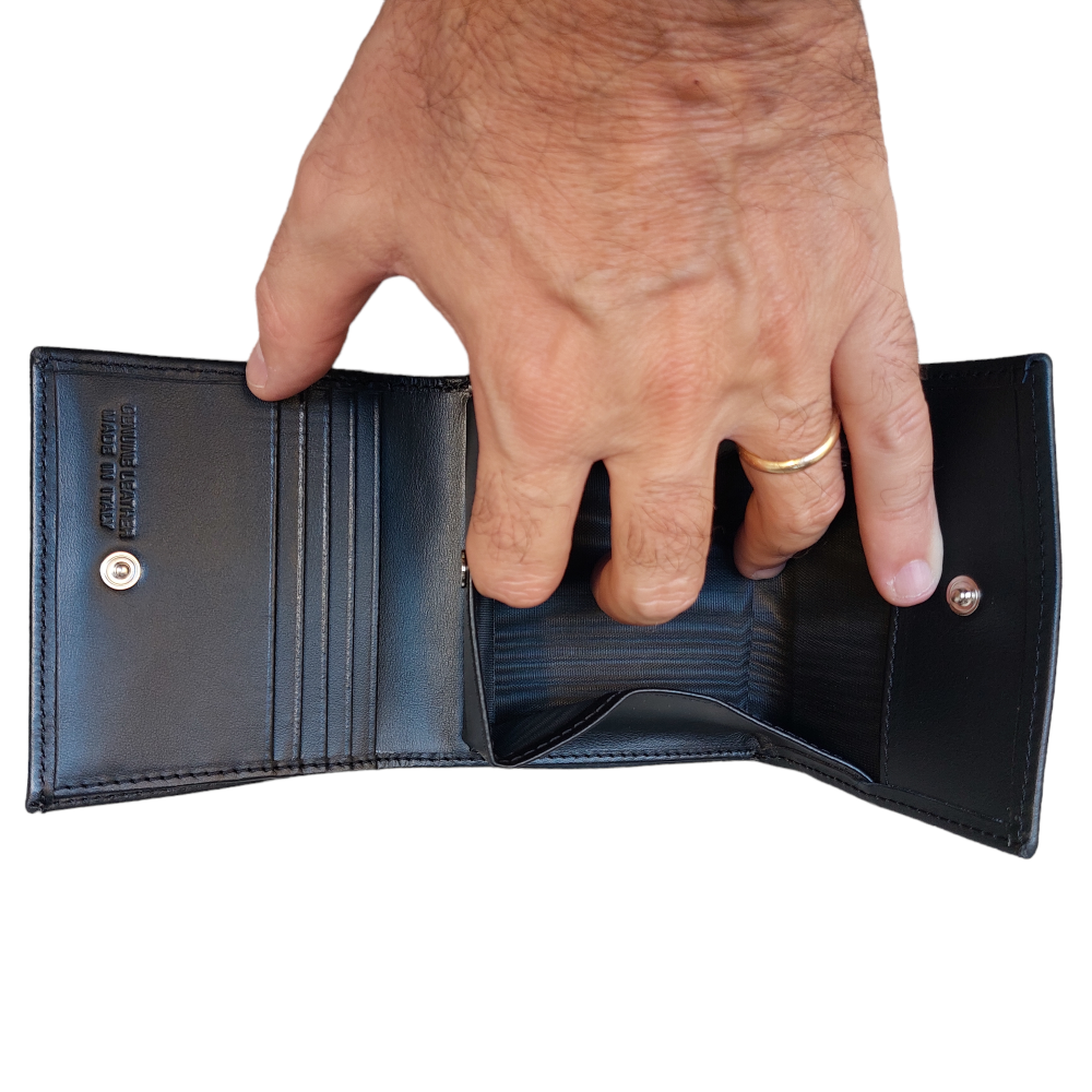 Men's wallet with black coin pocket