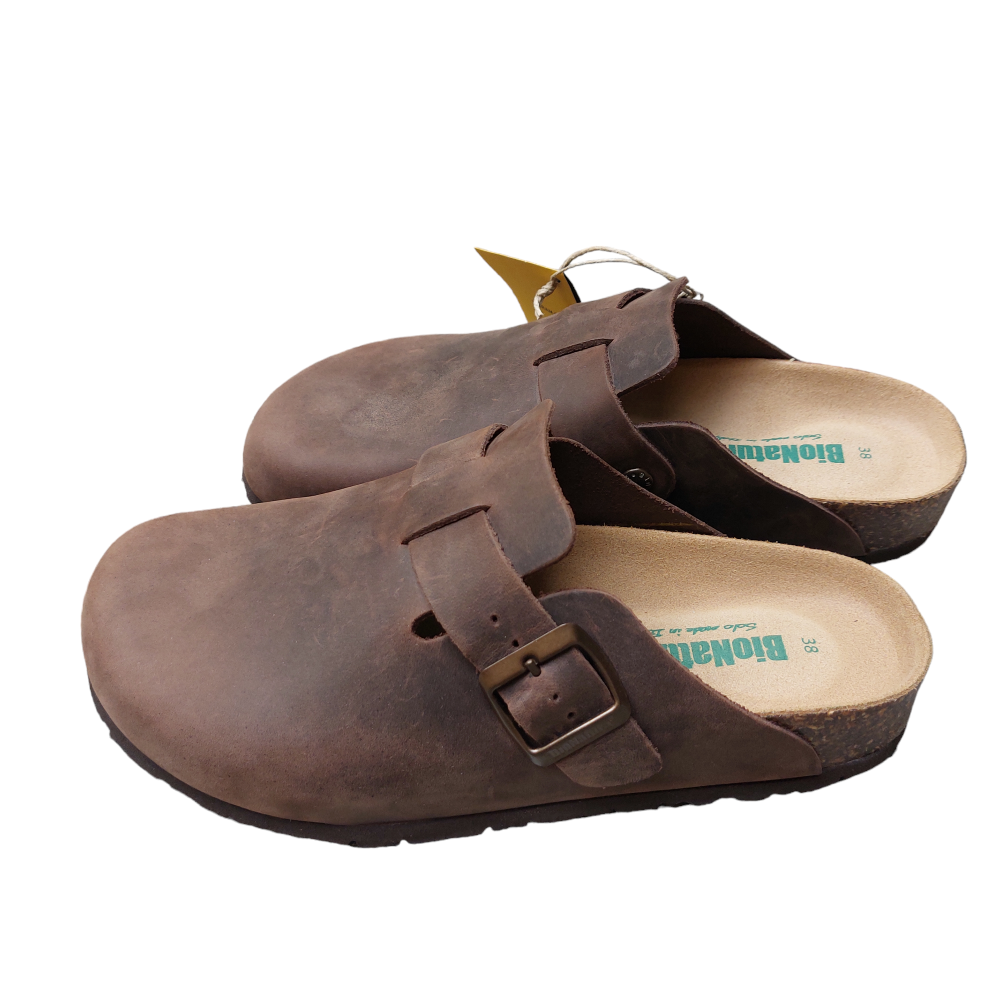 Greased leather sabot