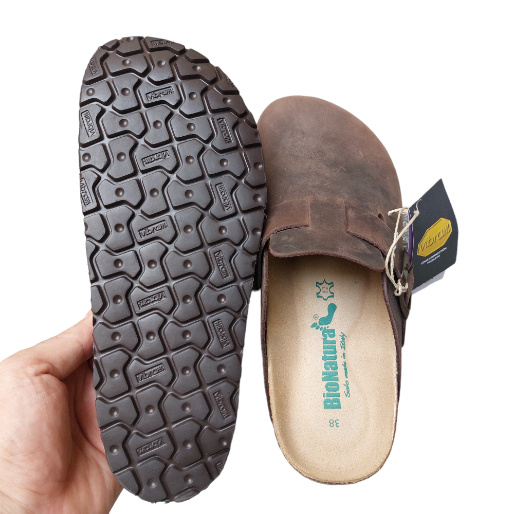 Greased leather sabot