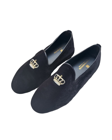 Pantofole chiuse in velluto nero con corona