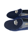 Blue velvet closed slippers with crown