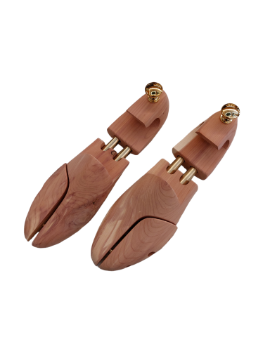 Full cedar shoe trees