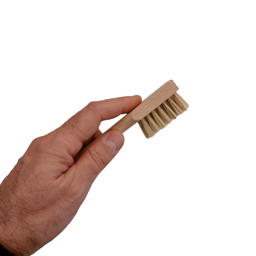 Rectangular polish spreader