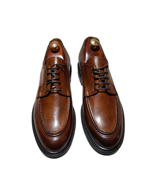 handcrafted footwear made in Italy