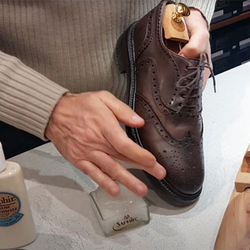 Manutenzione scarpe: il vademecum di fine stagione